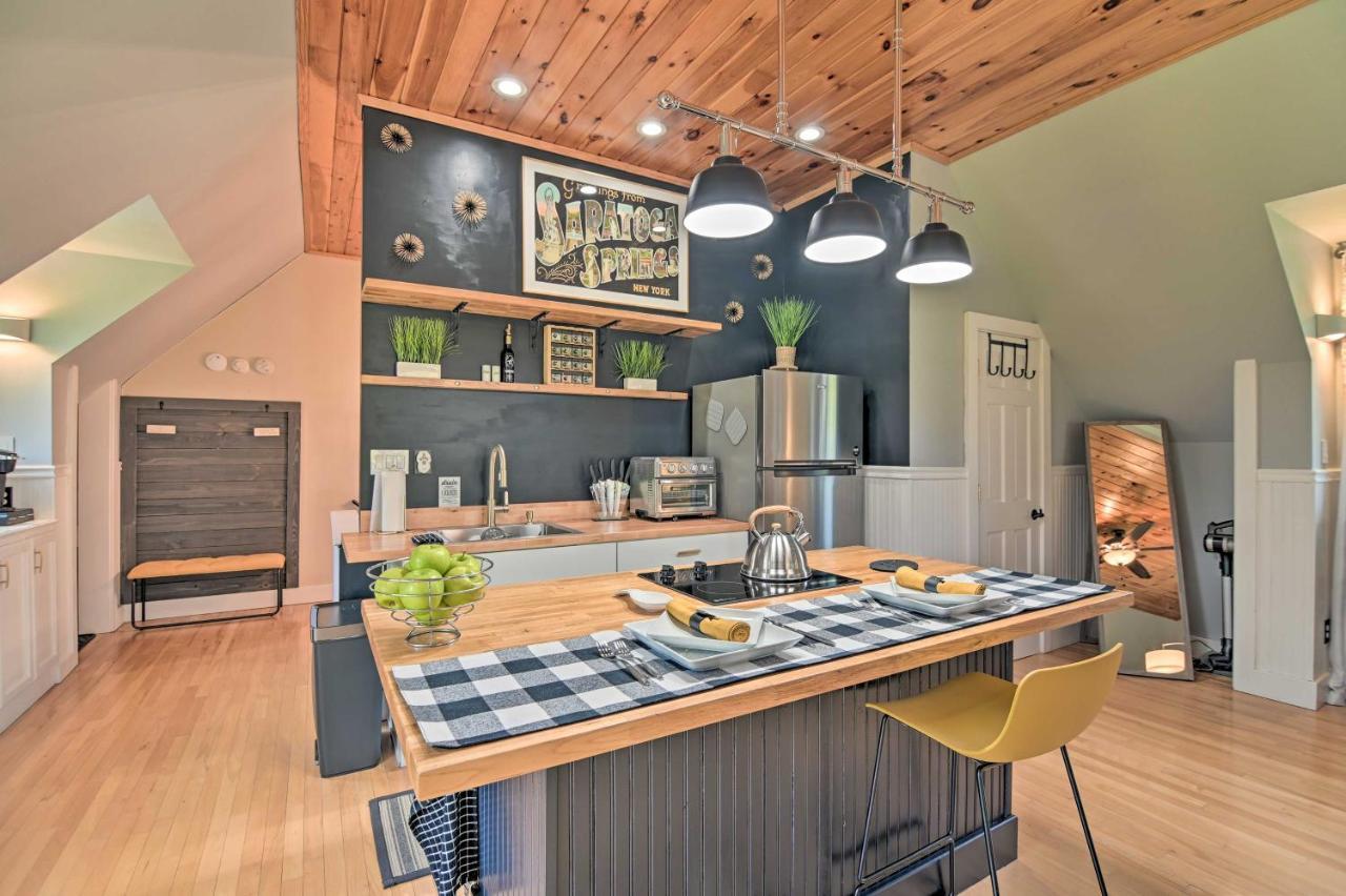 Stylish Studio With Fireplace About 3 Mi From Dtwn! ساراتوغا سبرينغس، نيويورك المظهر الخارجي الصورة
